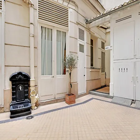 בית נופש Charming Near Montparnasse - Mobility Lease *